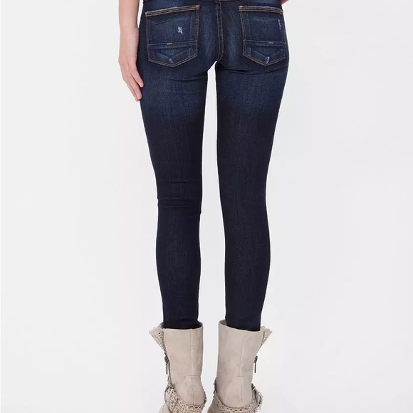 Flying Monkey Platinum Skinny Stretch Jeans! 💙 - Picture 2 of 11